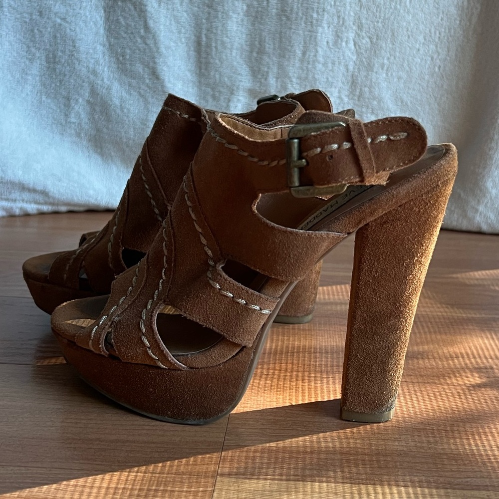 Steve Madden Suede Heels